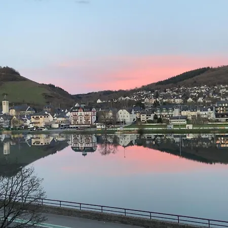 Moselblick شقة *